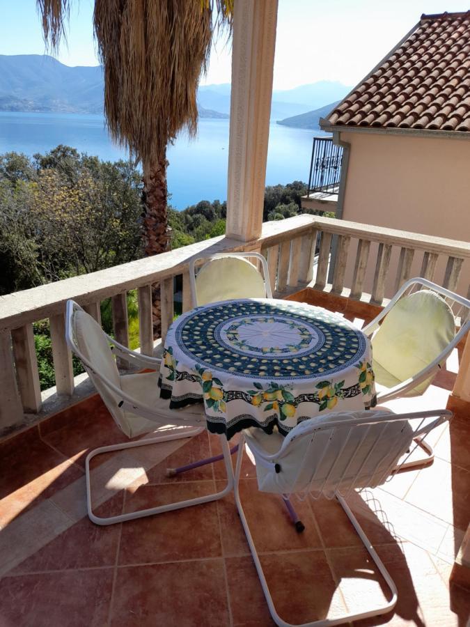 Villa Garden Apartments Herceg Novi Exteriör bild
