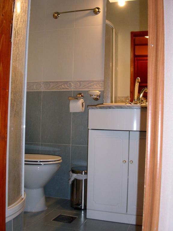 Villa Garden Apartments Herceg Novi Rum bild